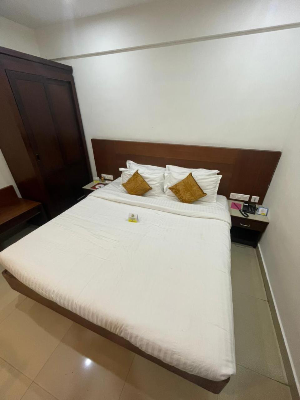 Thrissur Kallada Sangeetha Hotels מראה חיצוני תמונה